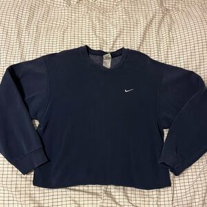 Navy vintage Nike crew neck, good condition, size M